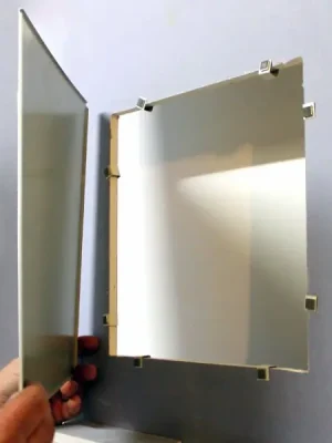 Značkový Kryt otvoru 25x25cm SDK 8xmagnet