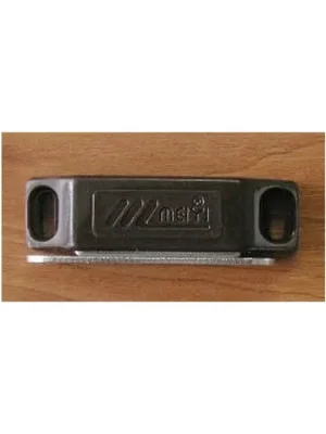 Značkový Magnetická sklapka MC 02A HNĚDÁ